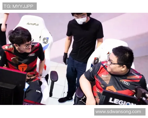 电竞比分赛后复盘TES与LNG团队协作的精彩瞬间与策略分析