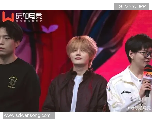 2026电竞新闻探寻FPX战队的默契配合与战术布局揭秘英雄联盟的精彩瞬间